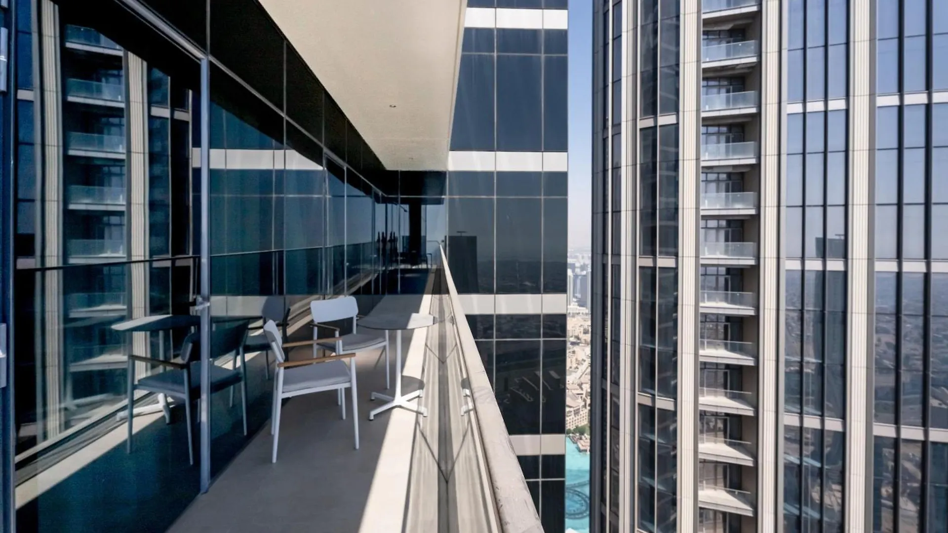 Escape24 - Address Residence Opera - 2Br High Floor Downtown Dubai Apartment
